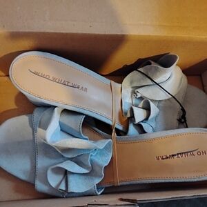 Who What Wear Women's Light Gray Ruffle Sandals